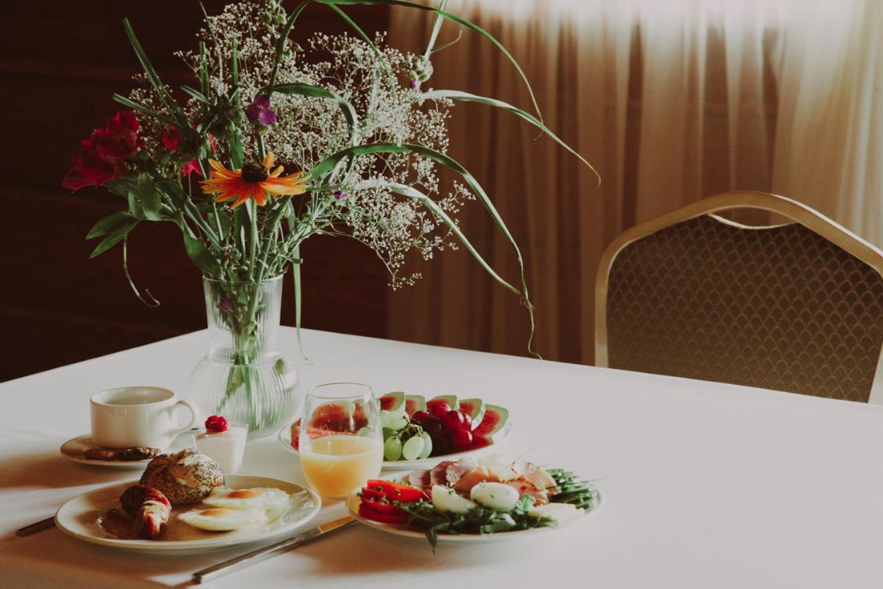 Bajka Hotel & Resort Grodziec Ngoại thất bức ảnh